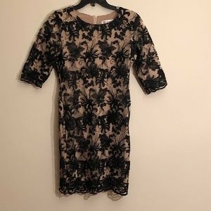 3/4 sleece illusion black lace dress